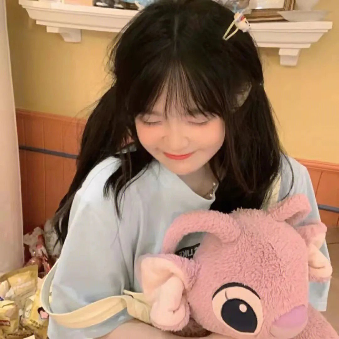 重生后，我果断退婚转嫁冷面教官